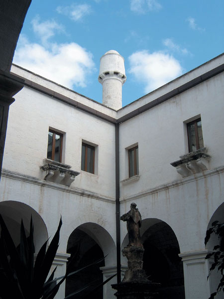 Chiostro del convento San Francesco da Paola